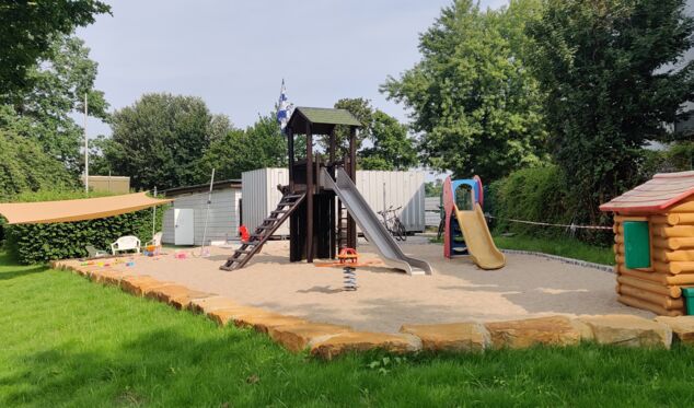 Spielplatz für Kinder im Duisburger Schwimmverein 98