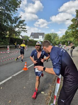 Manni & sein Trainer Florian - es gibt letzte Anweisungen