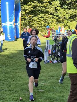 Mia Schmeel bei ihrem ersten Triathlon